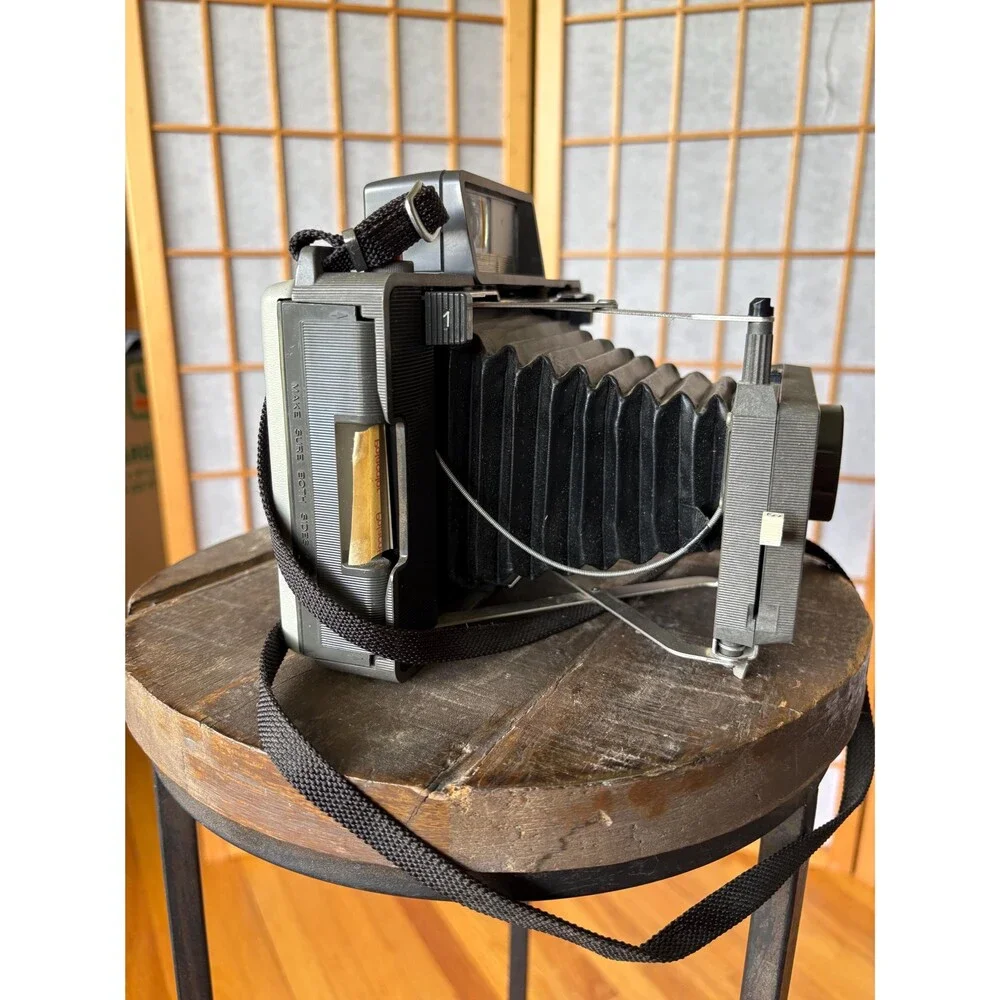 Polaroid Automatic 210 Land Camera Kit | Vintage Instant Camera Decor (Flashgun,